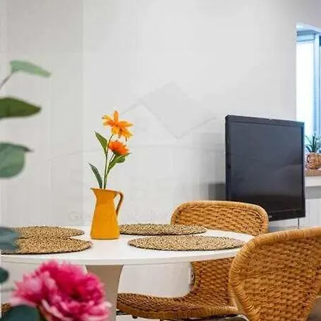 4 Colores Apartamento Apartment *